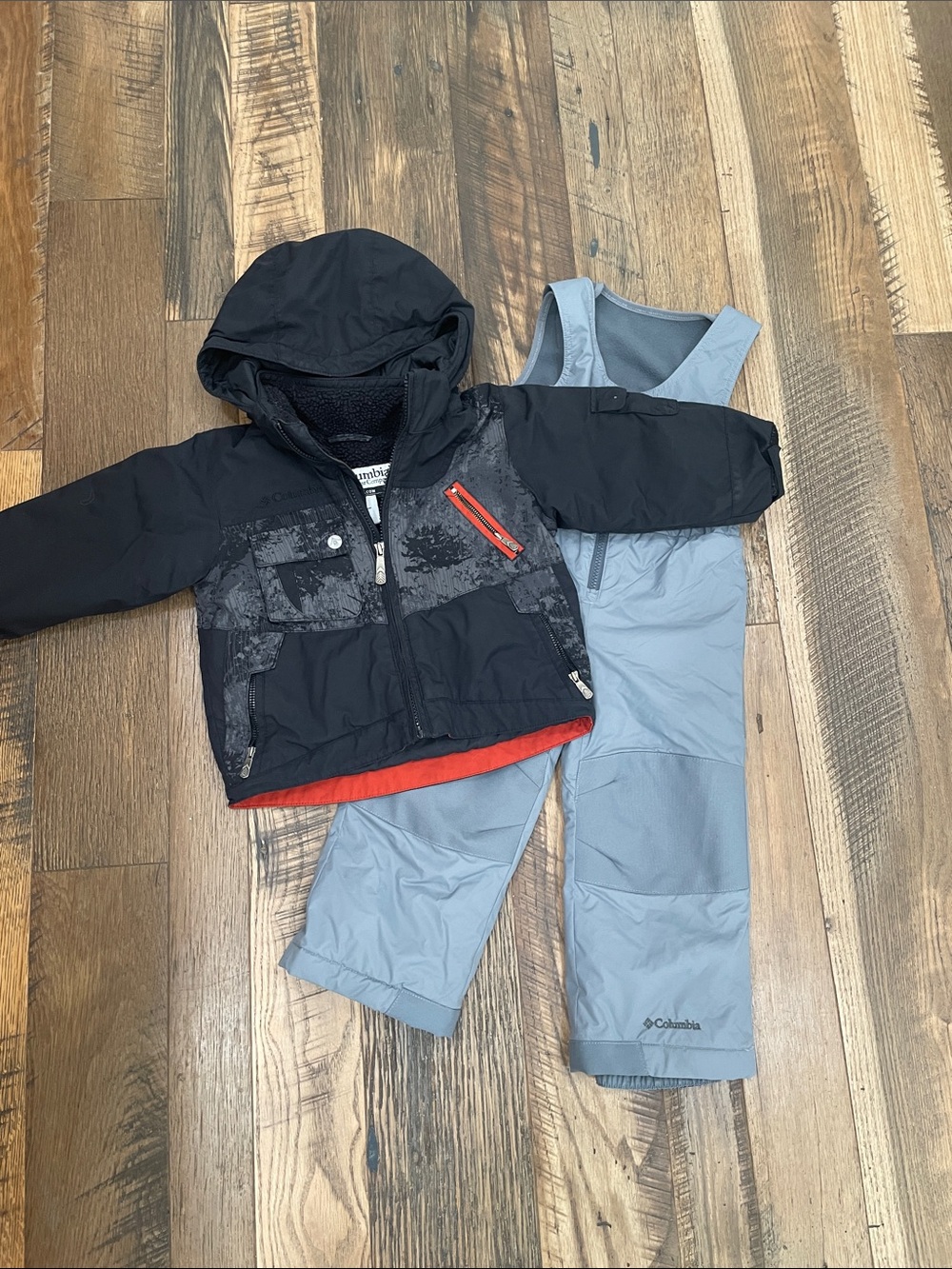 Columbia waterproof snow coat & bibs boy 3T